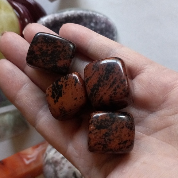 Bundle of Mahogany Obsidian Tumbles - Picture 4 of 5